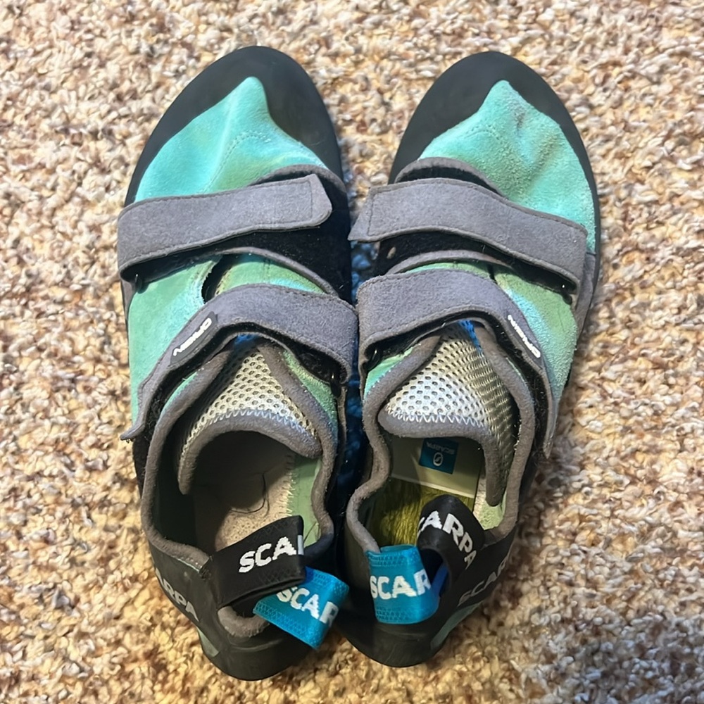Scarpa Women's Climbing Shoes - Teal and Gray - Picture 3 of 5